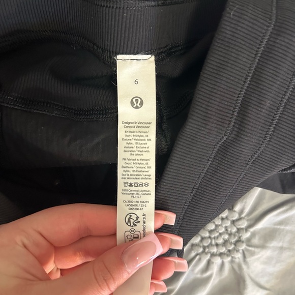 Black studio pants lululemon - Picture 4 of 4